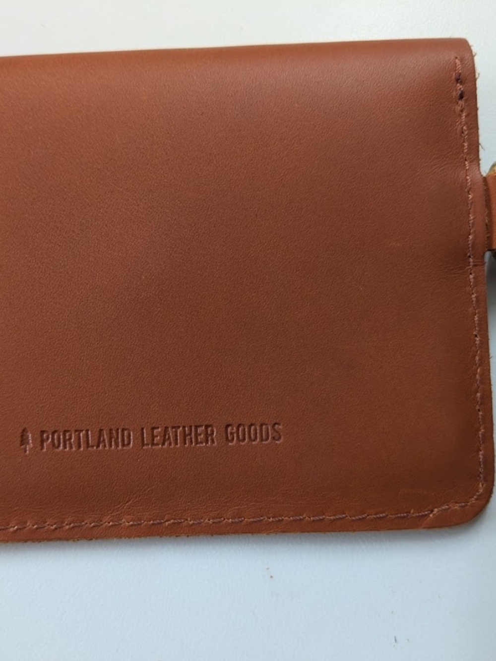 Portland Leather Tuscany passport wristlet - Picture 4 of 5